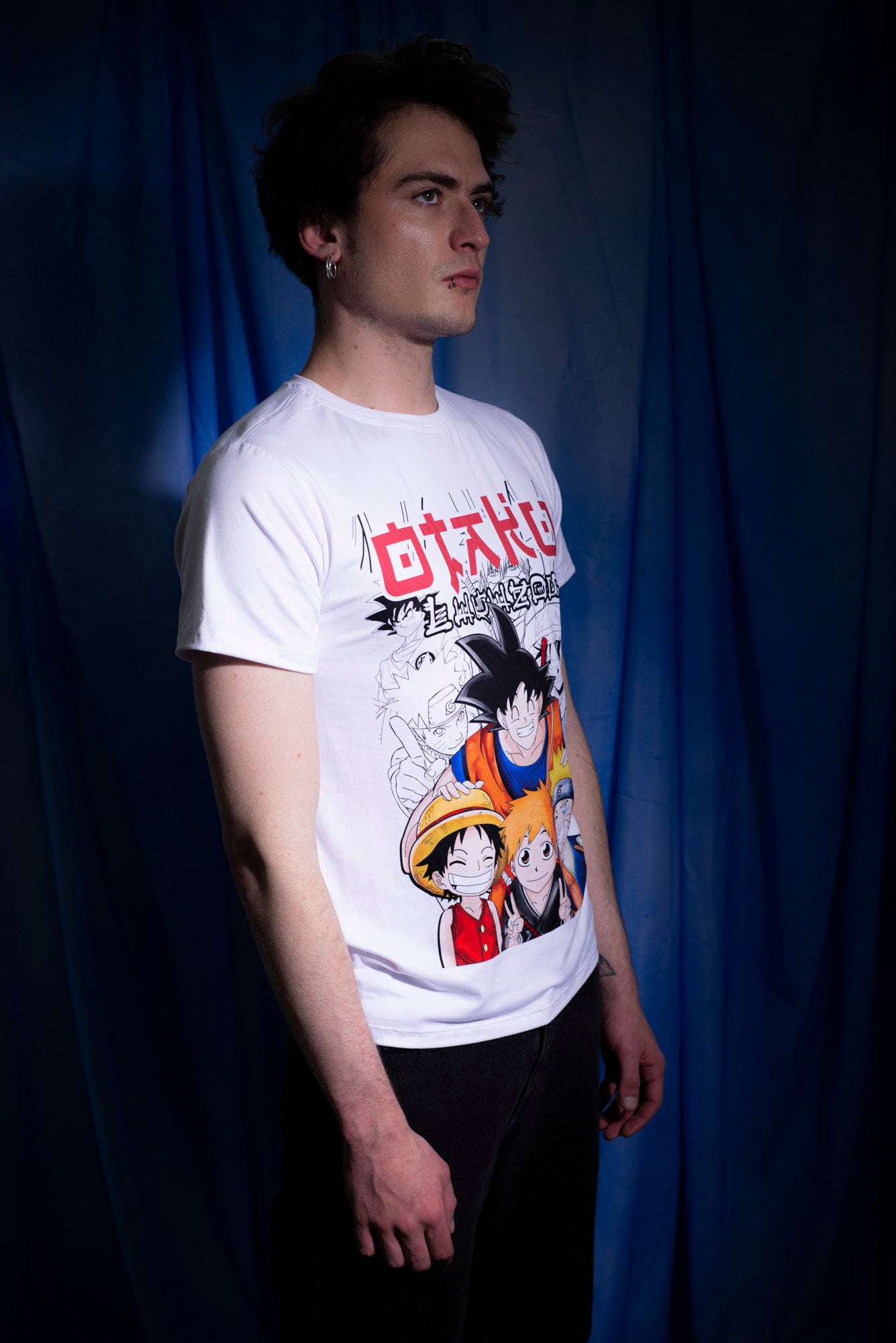 Camiseta Blanca Unisex Goku con los tres grandes