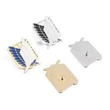 Combo 4 Broches de Metal Escudo Legión de Reconocimiento Attack On Titan